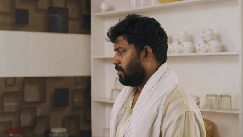 /2023-09-15 11-37/Pyaari Budhon Mein Fass Gyi S01E01 (2023).mkv