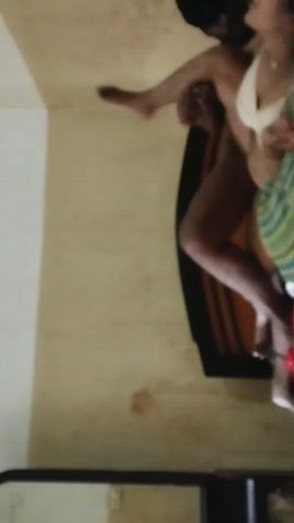 /2026-08-02 21-12/5_6109359093275693235.mp4