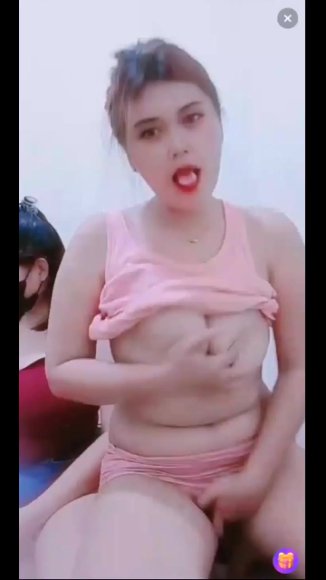 /Random/Loura.mp4